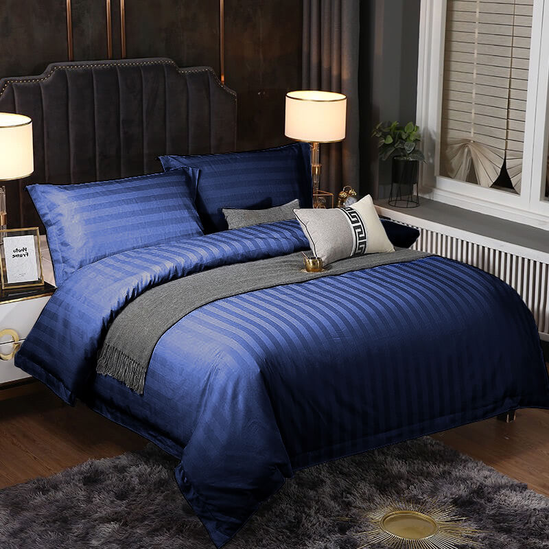 ชุดผ้าปูที่นอน 3.5 ฟุต 4 ชิ้น Charm สี Navy Blue ลายริ้ว